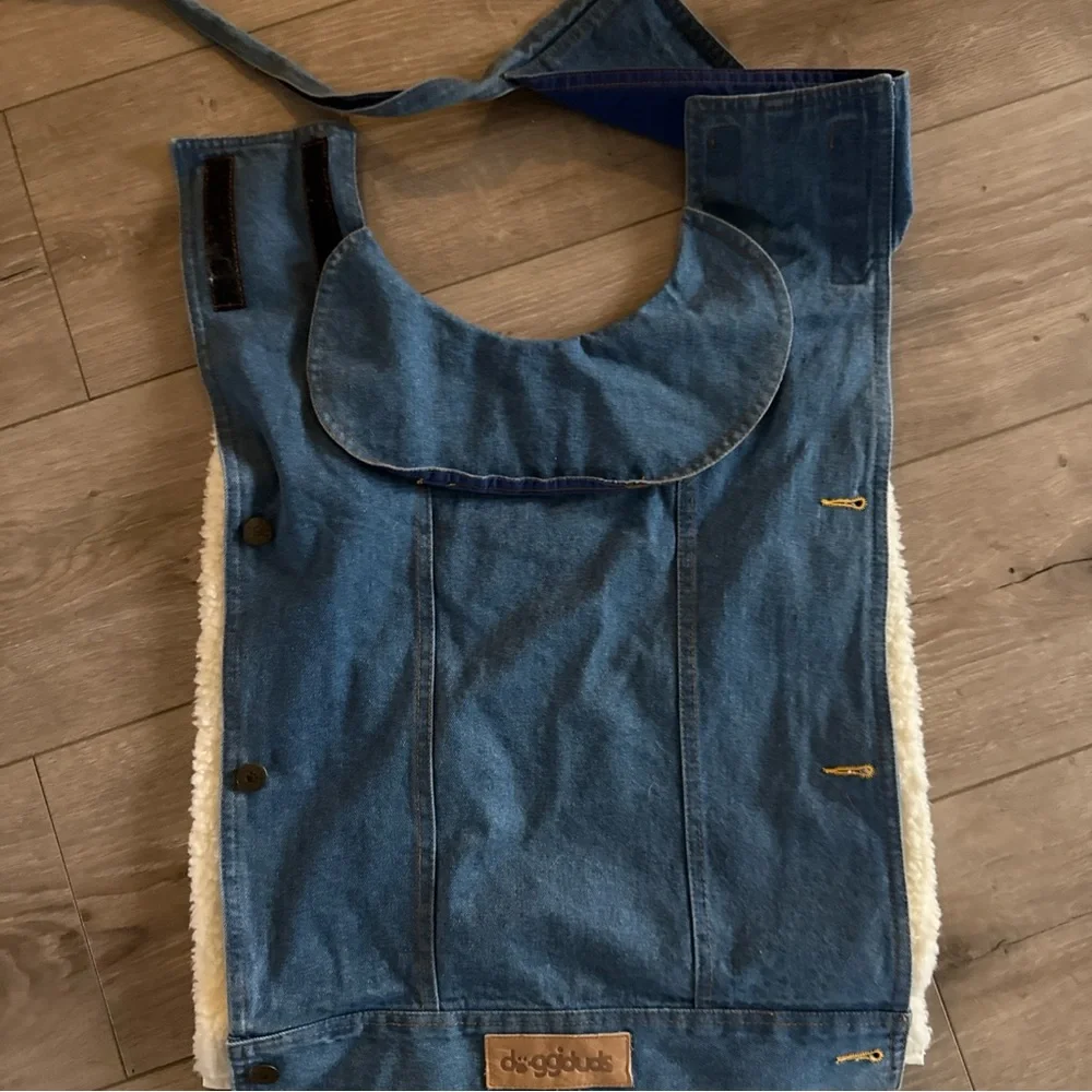Doggieduds Collared‎ Dog Denim Fleece Outfit Size Medium?? 18” X 16”